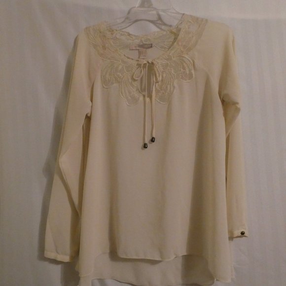 FOREVER 21 cream Long Sleeve Lace tied Top Blouse - Picture 4 of 12